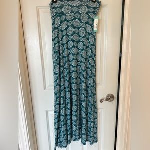 Market & Spruce maxi skirt, size small